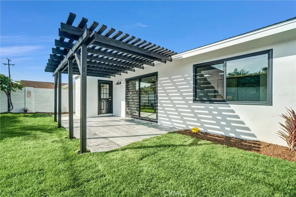 6032 Vane Circle, Huntington Beach, California 92647 home-pic-39