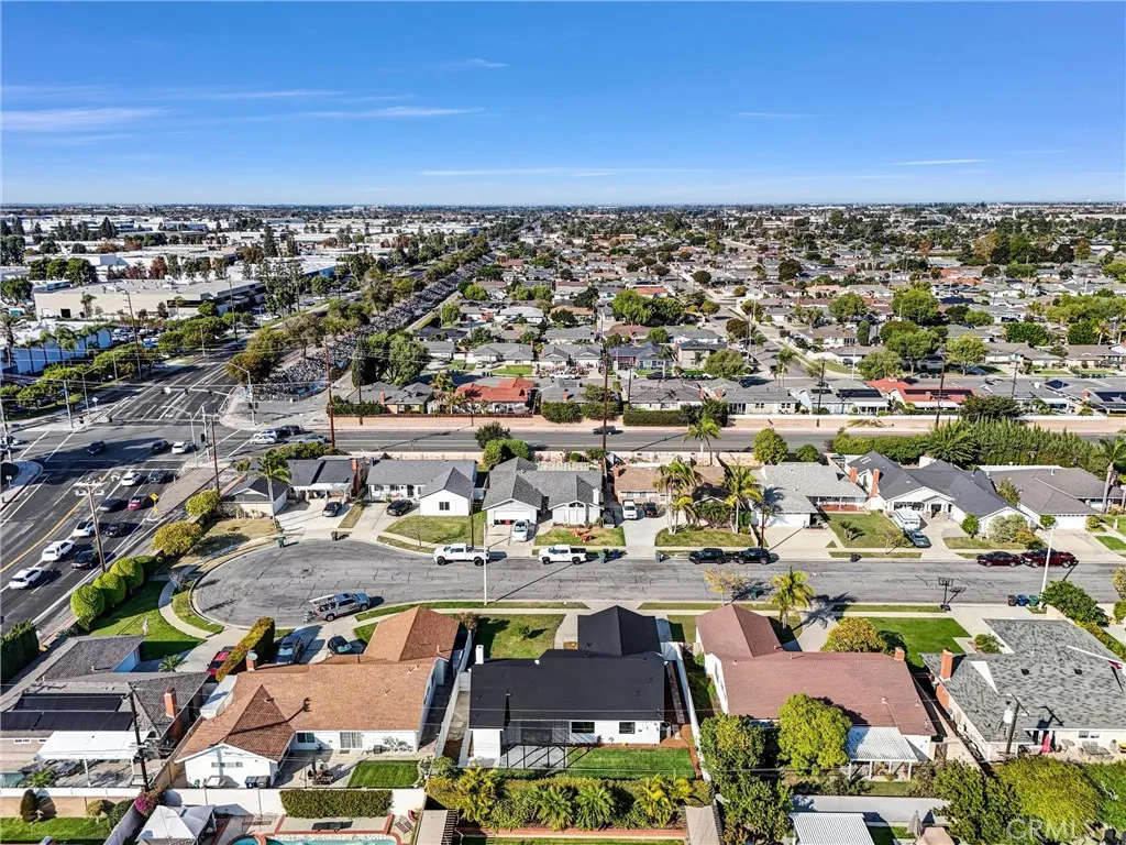 6032 Vane Circle, Huntington Beach, California 92647 home-pic-46