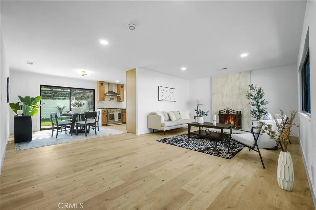 6032 Vane Circle, Huntington Beach, California 92647 home-pic-9