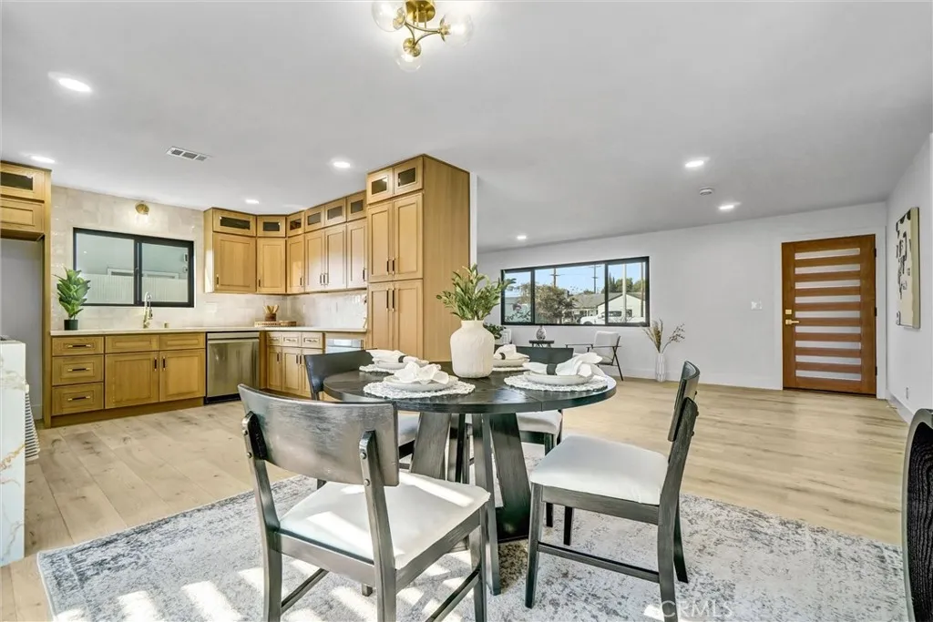 6032 Vane Circle, Huntington Beach, California 92647 home-pic-16