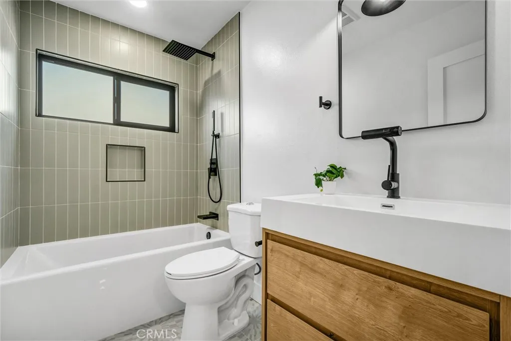 6032 Vane Circle, Huntington Beach, California 92647 home-pic-30
