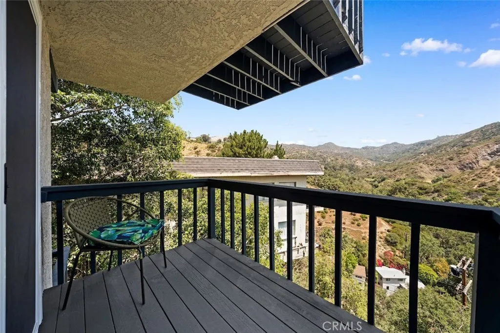 2838 Lambert, Los Angeles, California 90068 home-pic-11