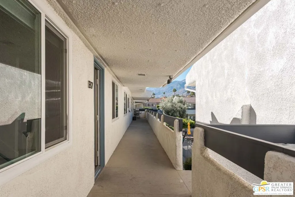 1950 S Palm Canyon Drive 137, Palm Springs, California 92264 home-pic-4