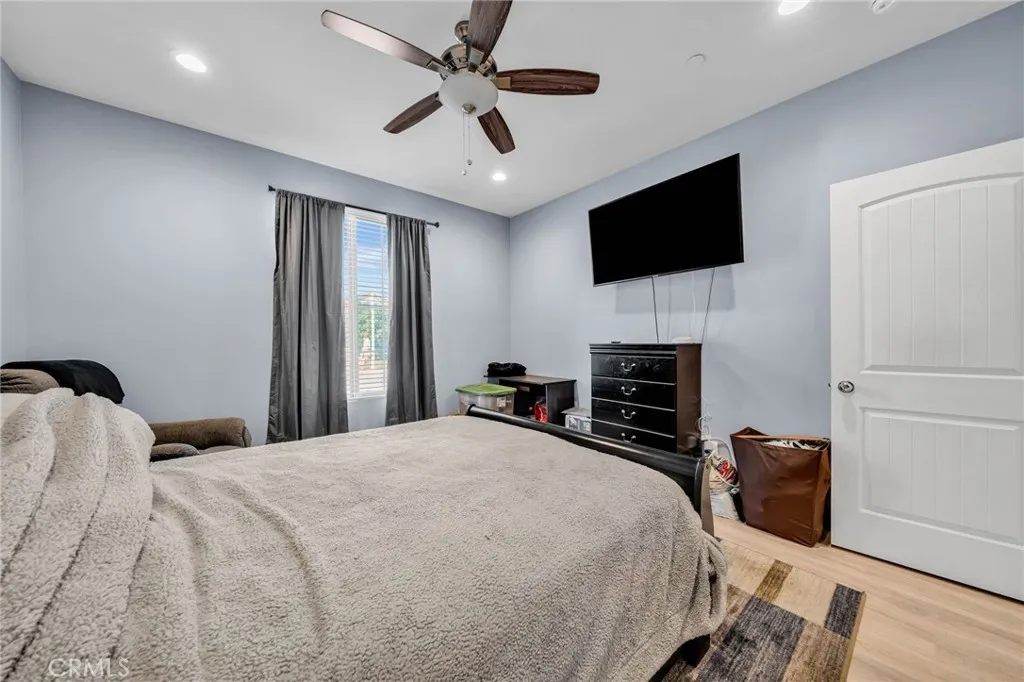 30084 Leeward Court, Menifee, California 92584 home-pic-6