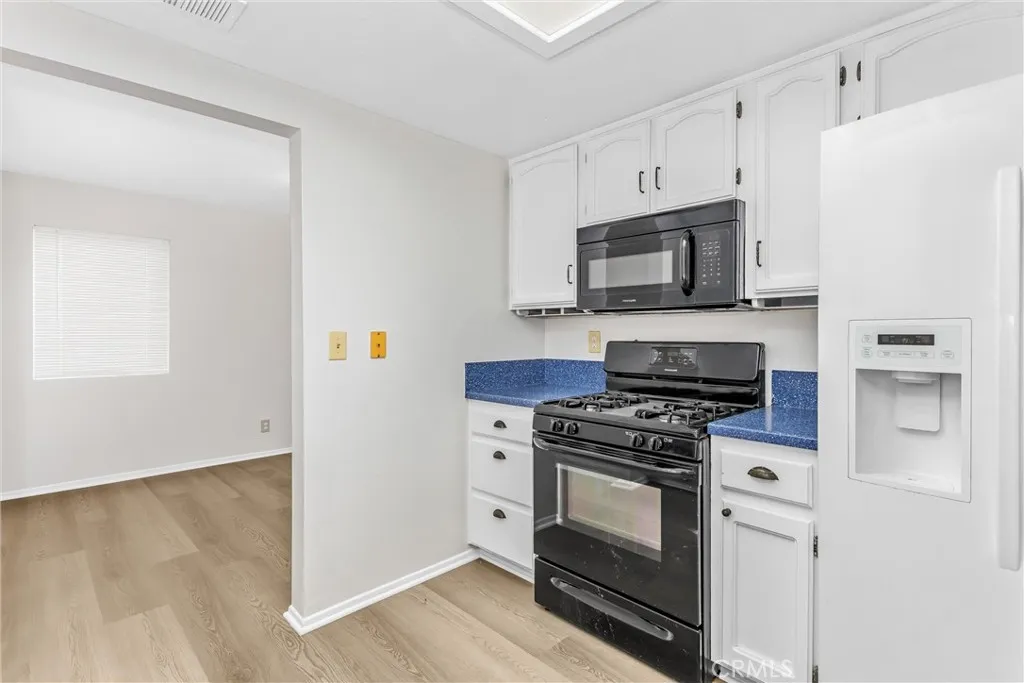 22780 Robin Way, Grand Terrace, California 92313 home-pic-10