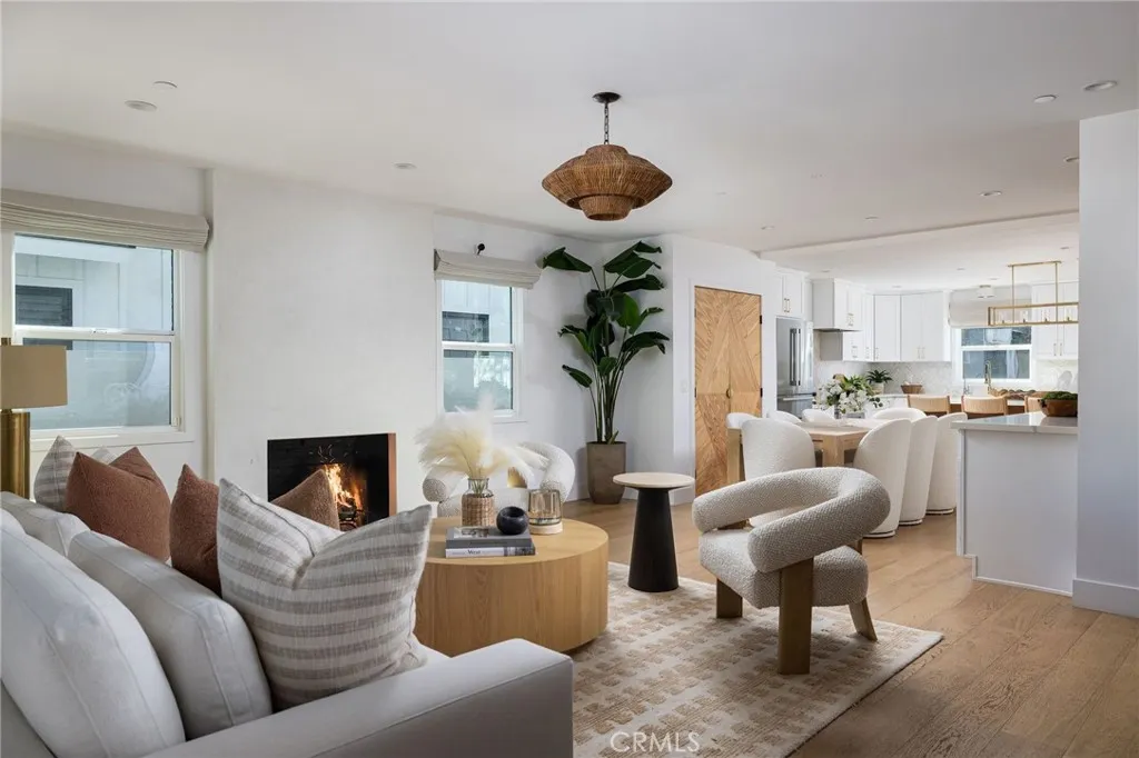 1230 Crystal Cove Way, Seal Beach, California 90740 home-pic-3