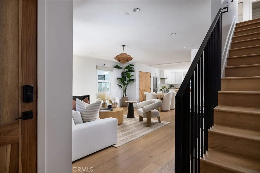 1230 Crystal Cove Way, Seal Beach, California 90740 home-pic-2