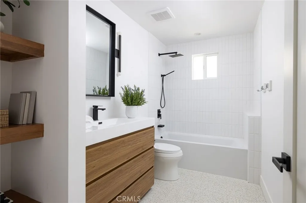 1230 Crystal Cove Way, Seal Beach, California 90740 home-pic-26