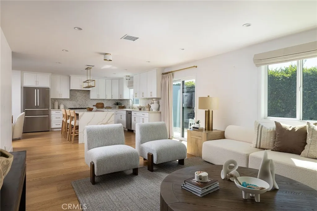 1230 Crystal Cove Way, Seal Beach, California 90740 home-pic-7