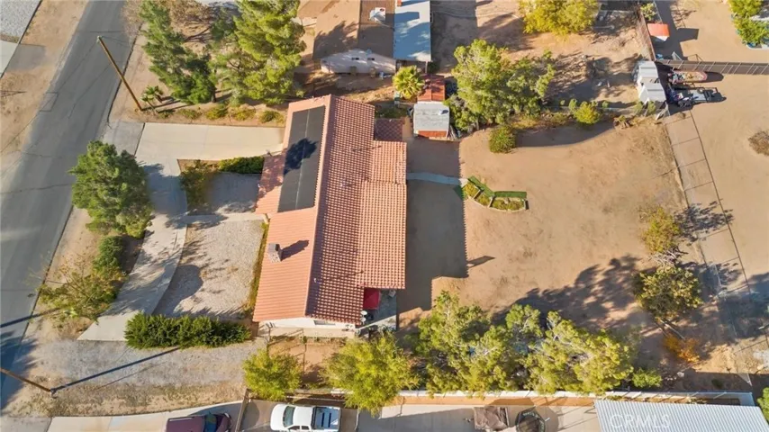 7371 Lyons, Hesperia, California 92345