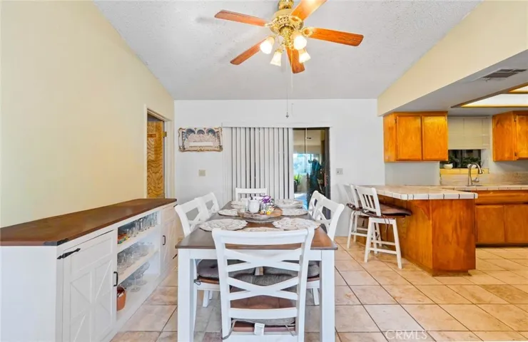 7371 Lyons, Hesperia, California 92345
