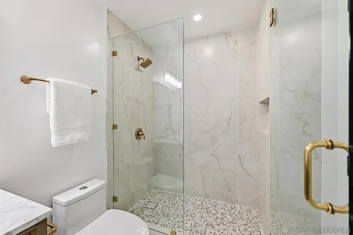 , Encinitas, California 92024