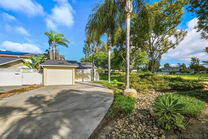 , Encinitas, California 92024