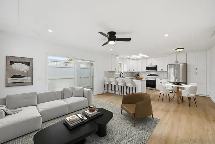 , Encinitas, California 92024