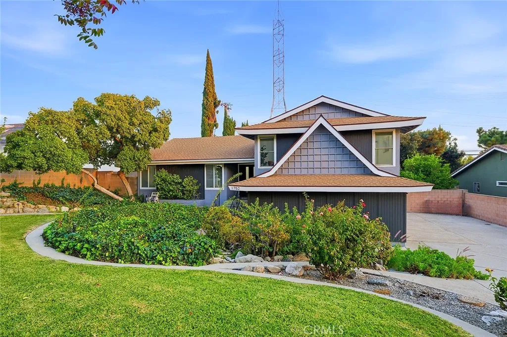 1752 Grasscreek, San Dimas, California 91773 home-pic-2
