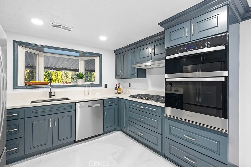 1752 Grasscreek, San Dimas, California 91773 home-pic-11