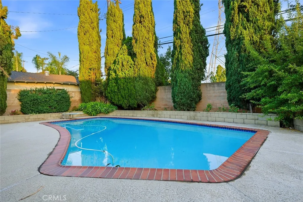 1752 Grasscreek, San Dimas, California 91773 home-pic-33
