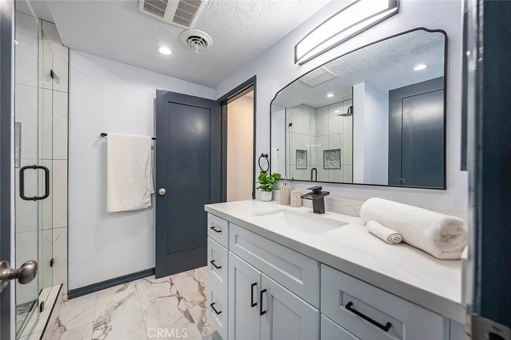 1752 Grasscreek, San Dimas, California 91773 home-pic-25