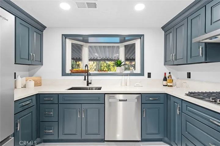 1752 Grasscreek, San Dimas, California 91773