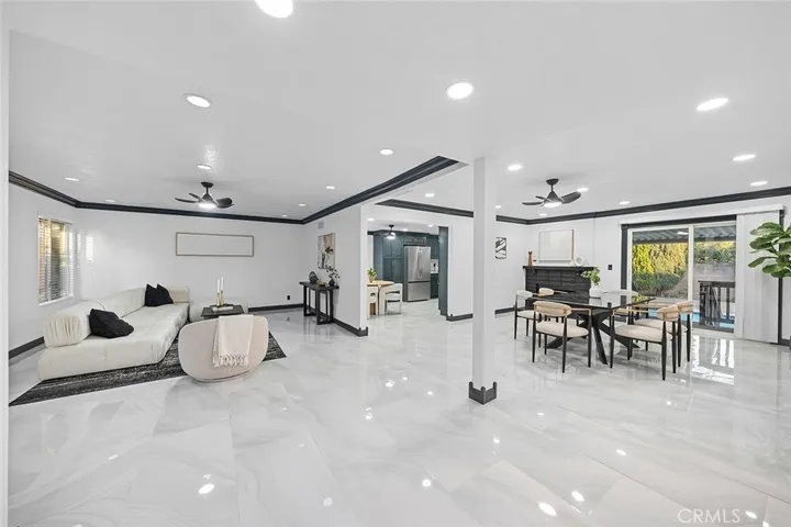 1752 Grasscreek, San Dimas, California 91773