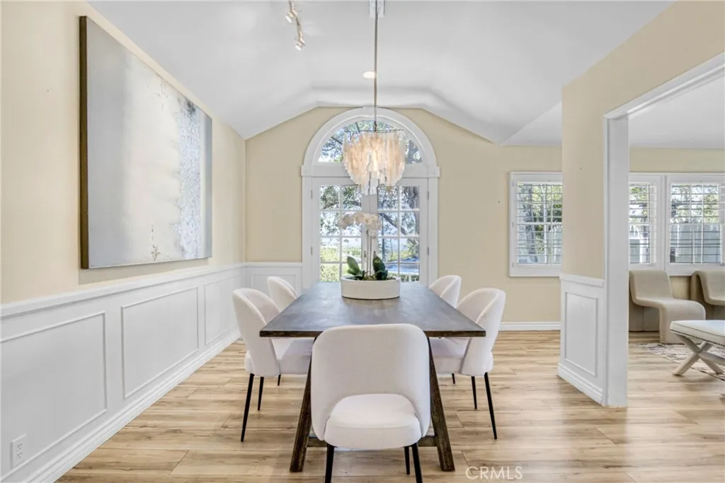 20300 Delita Drive, Woodland Hills, California 91364 home-pic-7