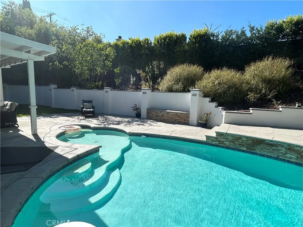20300 Delita Drive, Woodland Hills, California 91364 home-pic-21
