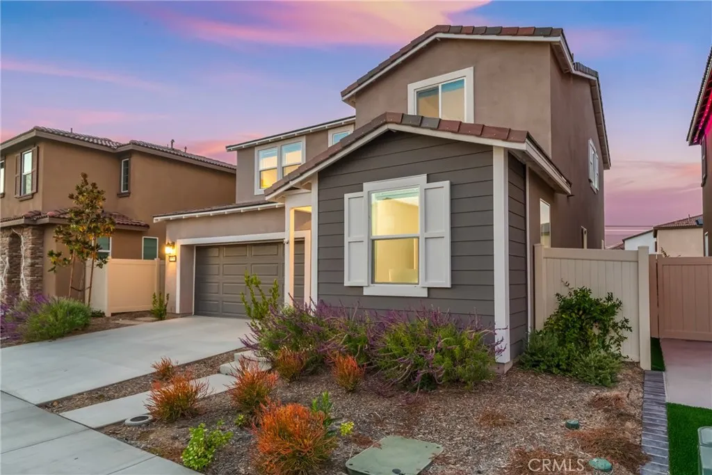 36985 Camino Springs Ave, Murrieta, California 92563 home-pic-2