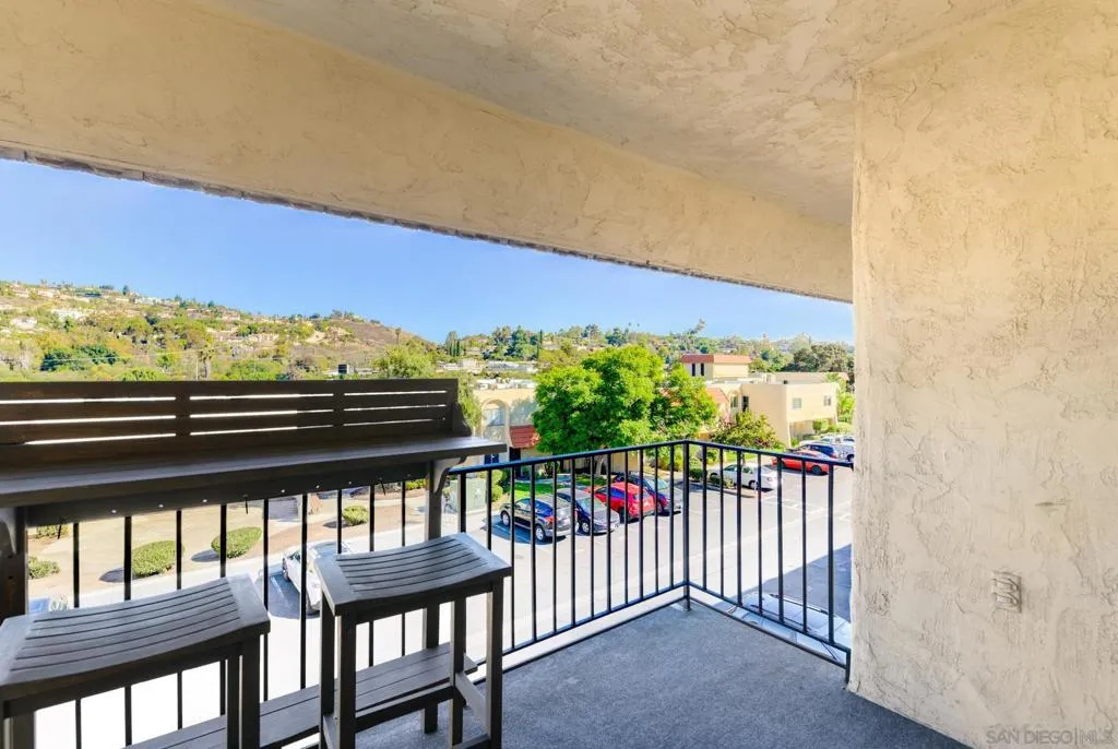 6775 Alvarado Rd 21, San Diego, California 92120 home-pic-18