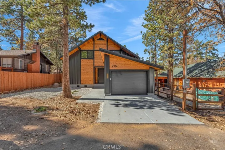 216 Leonard Lane, Big Bear, California 92386