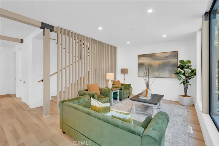 216 Leonard Lane, Big Bear, California 92386