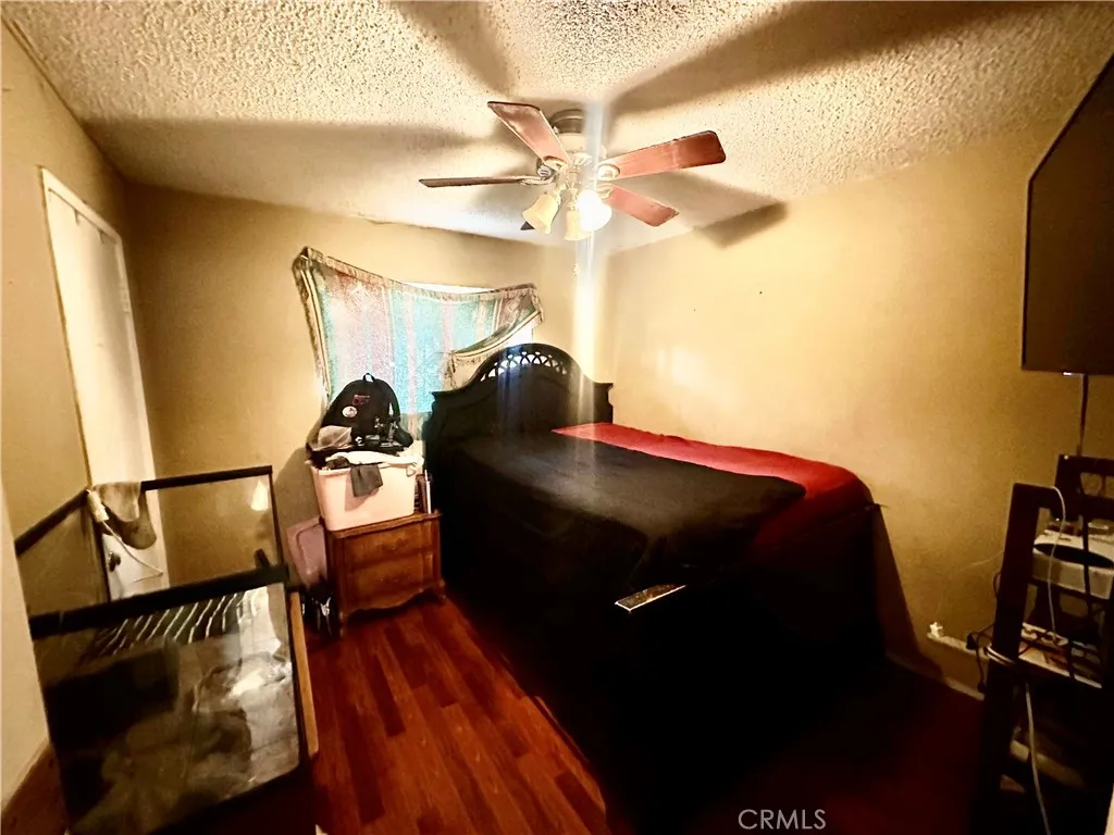 304 N Channing, Fresno, California 93706 home-pic-12