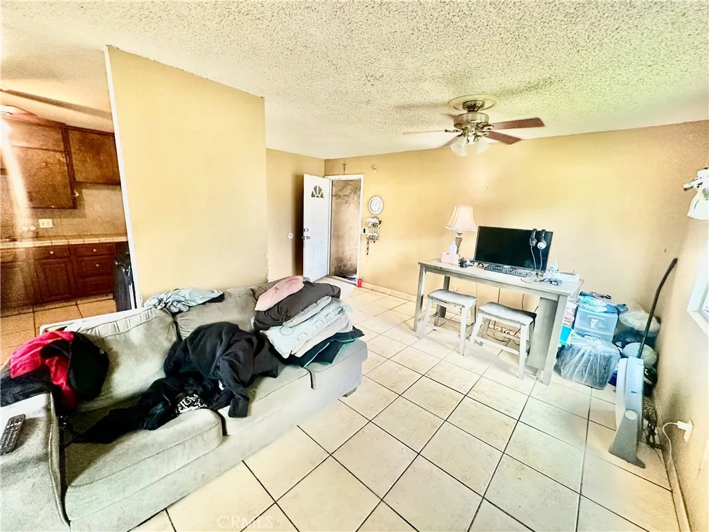 304 N Channing, Fresno, California 93706 home-pic-9