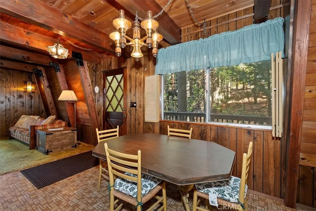 804 Oakmont, Lake Arrowhead, California 92352 home-pic-11