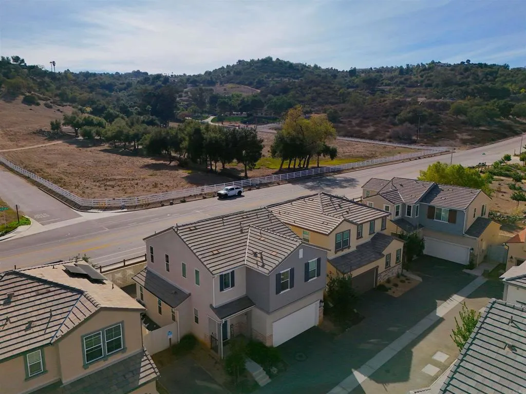 27608 Konyn Court, Valley Center, California 92082 home-pic-26