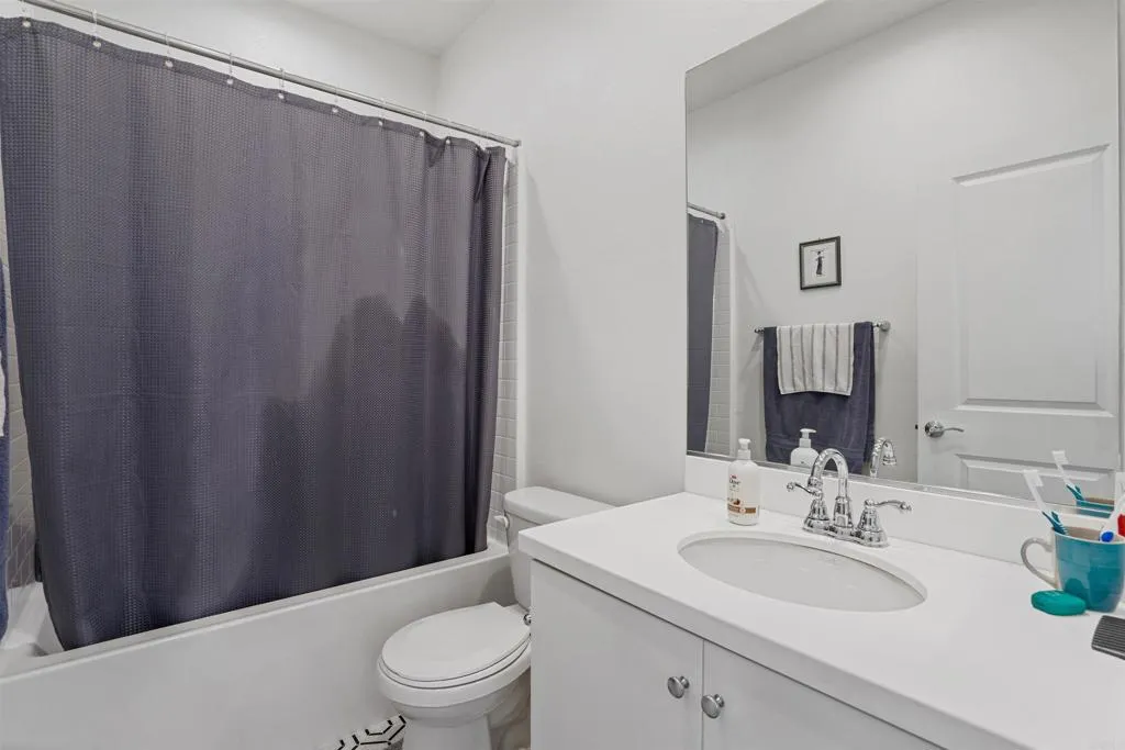27608 Konyn Court, Valley Center, California 92082 home-pic-15