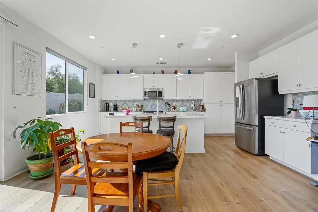 27608 Konyn Court, Valley Center, California 92082 home-pic-1