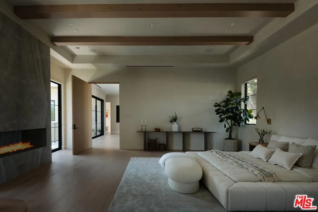 23346 Collins Street, Woodland Hills, California 91367 home-pic-22