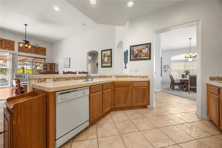 6947 Cottonwood, Eastvale, California 92880