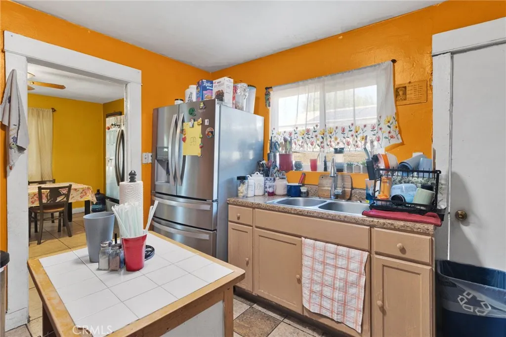 1132 Calhoun Street, Redlands, California 92374 home-pic-11