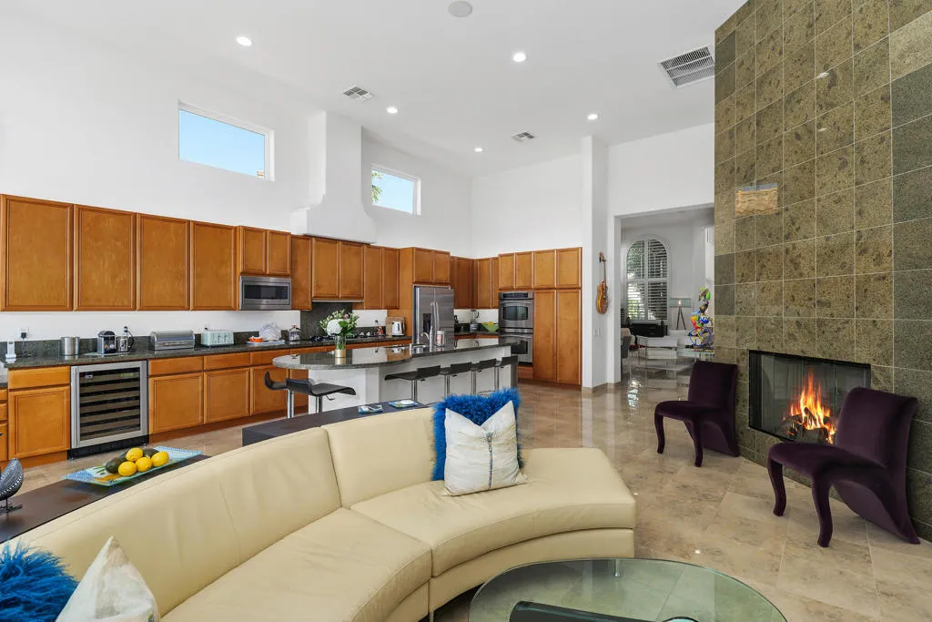 79950 E Mission Drive E, La Quinta, California 92253 home-pic-17
