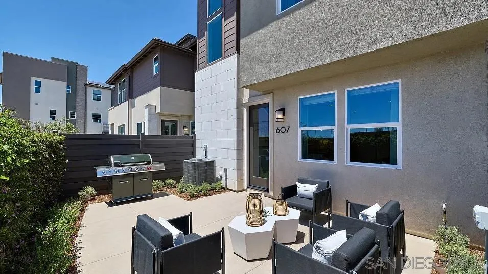 340 Beaker Road, San Marcos, California 92078 home-pic-10