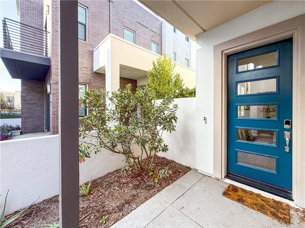 121 Novel, Irvine, California 92618 home-pic-3