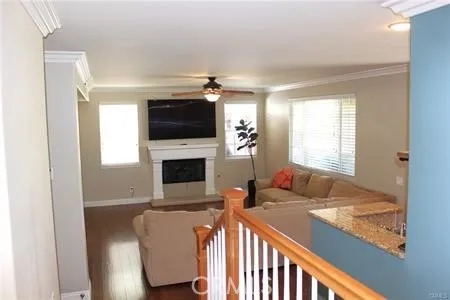 45344 Saint Tisbury Street, Temecula, California 92592 home-pic-4