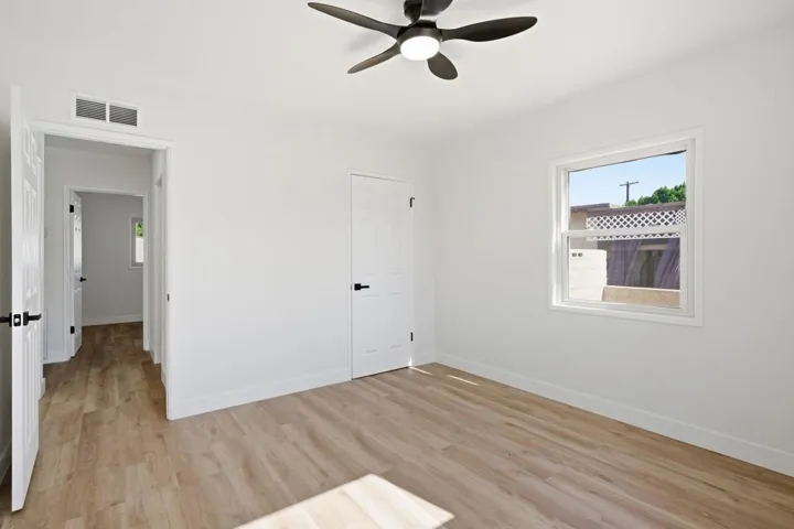 52 BEDROOM 2