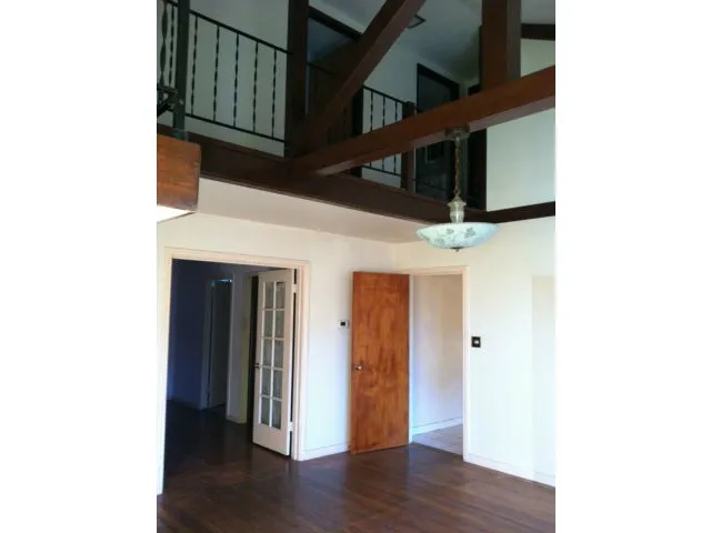 29 Bloomfield Road, Burlingame, California 94010
