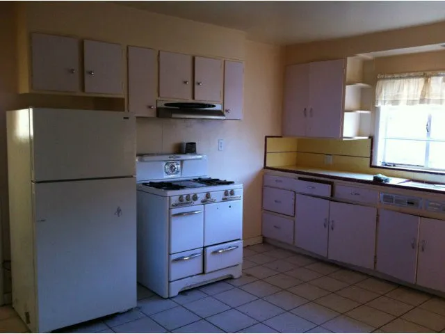 29 Bloomfield Road, Burlingame, California 94010