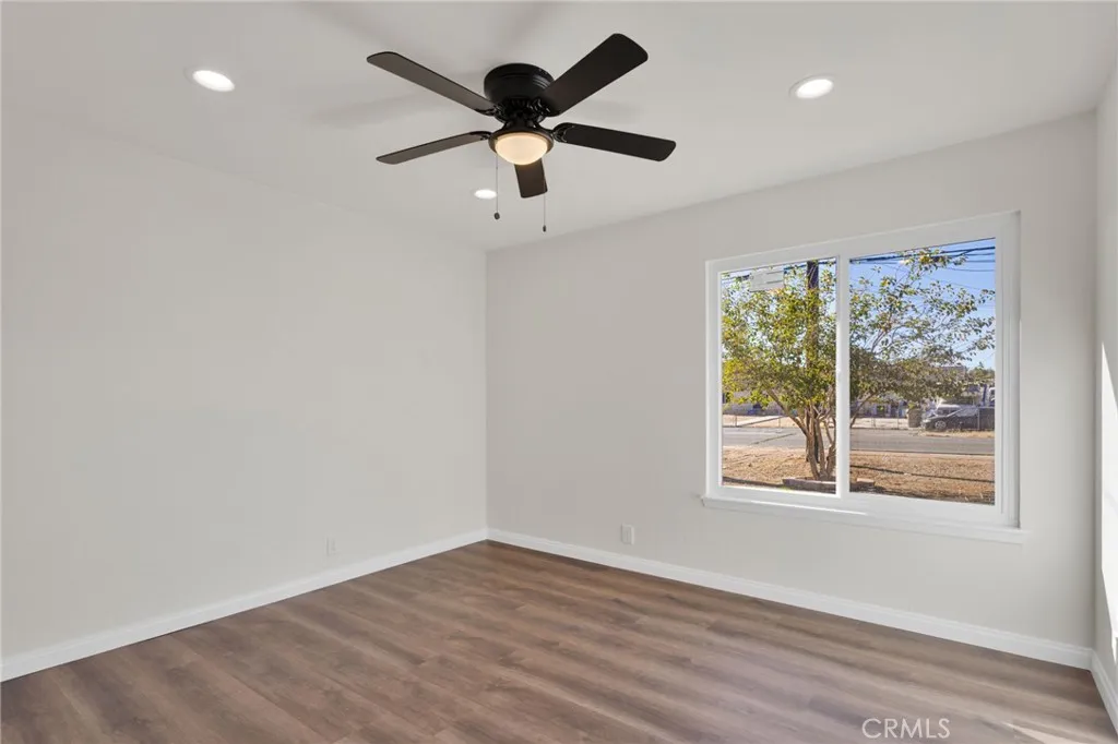 17826 Chestnut Street, Hesperia, California 92345 home-pic-17