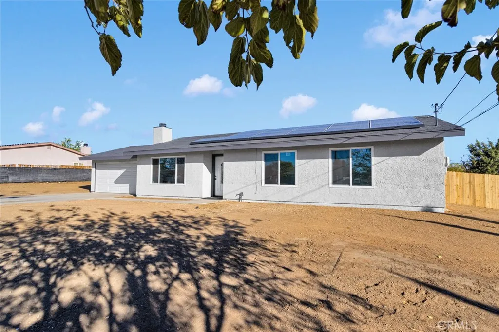 17826 Chestnut Street, Hesperia, California 92345 home-pic-1