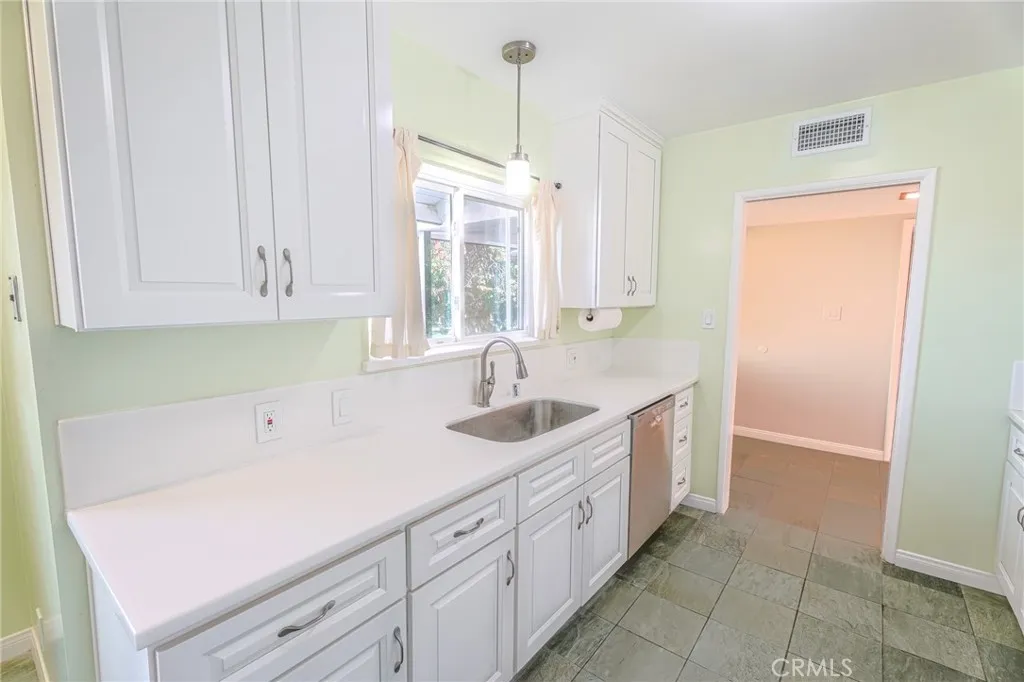 23952 Nomar Street, Woodland Hills, California 91367 home-pic-26