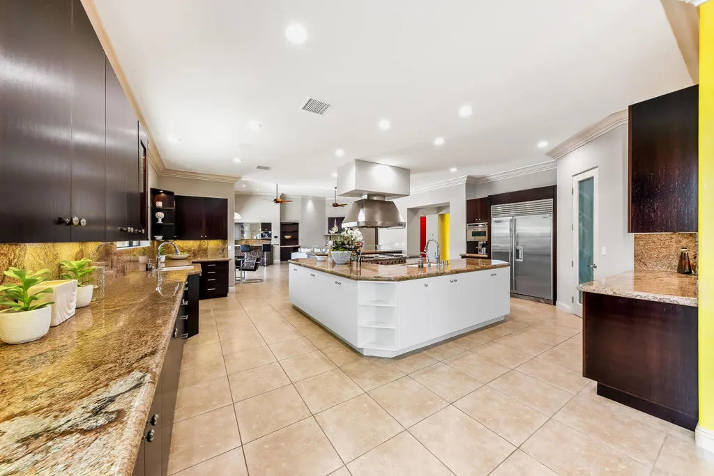 15 Sun Ridge Circle, Rancho Mirage, California 92270 home-pic-10